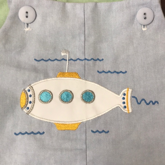 New with tags from Mulberry St. reversible size 9m - Picture 4 of 8